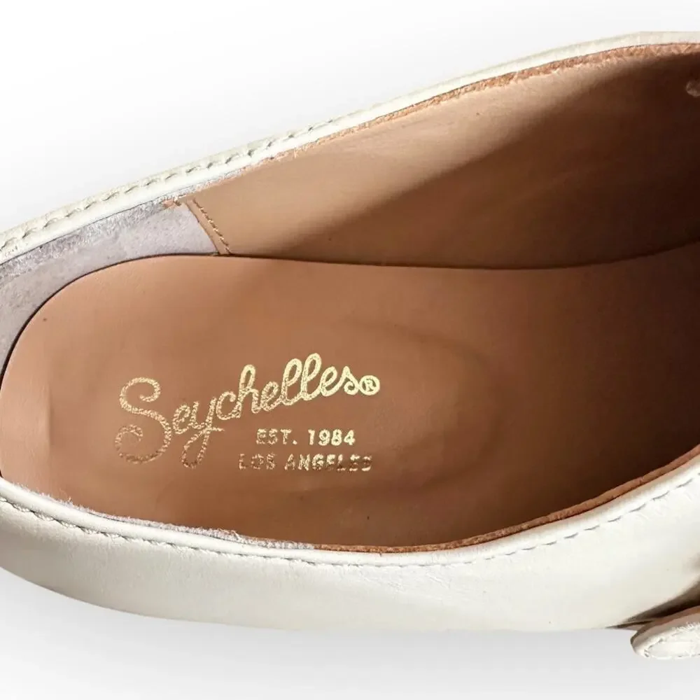 Seychelles details leather